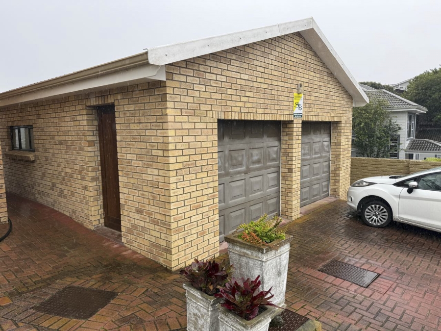 3 Bedroom Property for Sale in Southern Cross Western Cape
